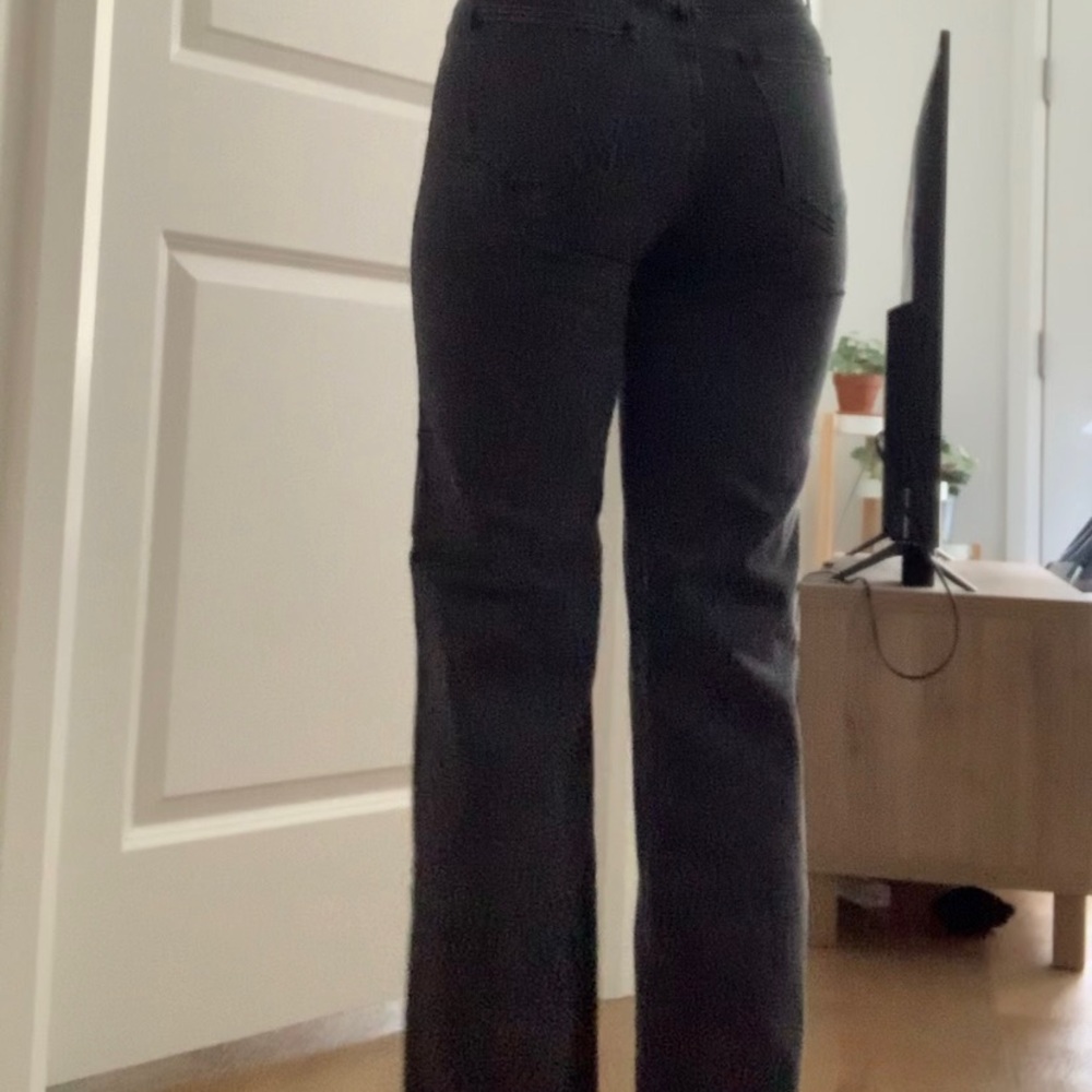 Stylish Black Wide-Leg Jeans - Picture 3 of 3